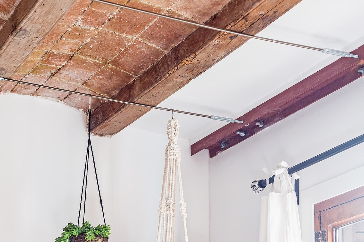 The Best Way to Hang Plants From The Ceiling Apartment Therapy